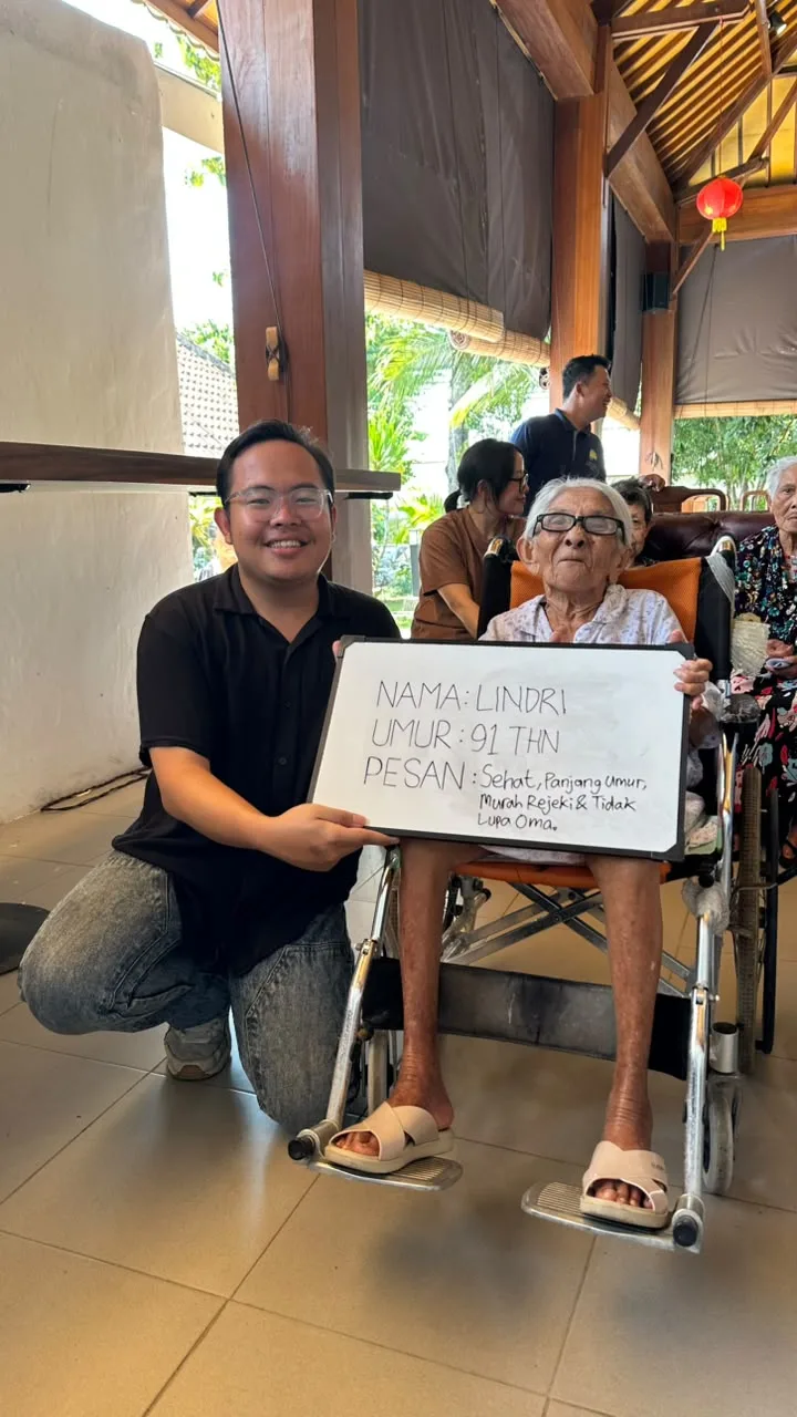 Kunjungan ke Panti Jompo Syailendra - Foto 12