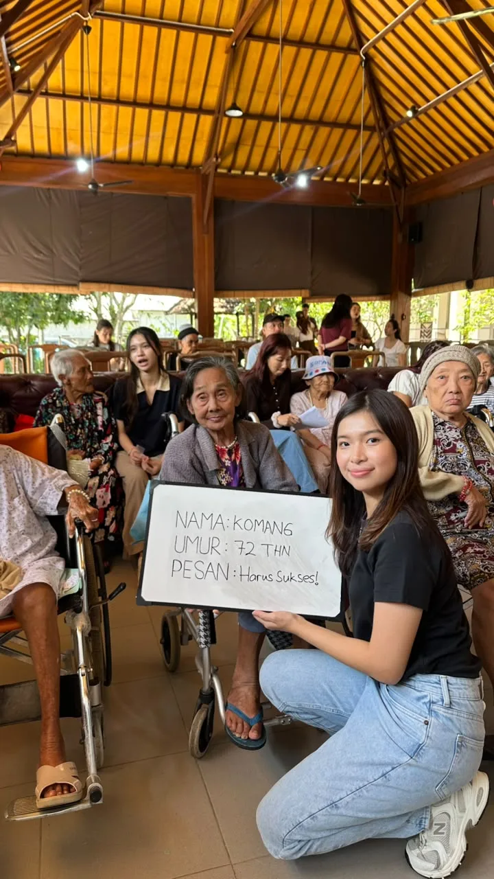 Kunjungan ke Panti Jompo Syailendra - Foto 17